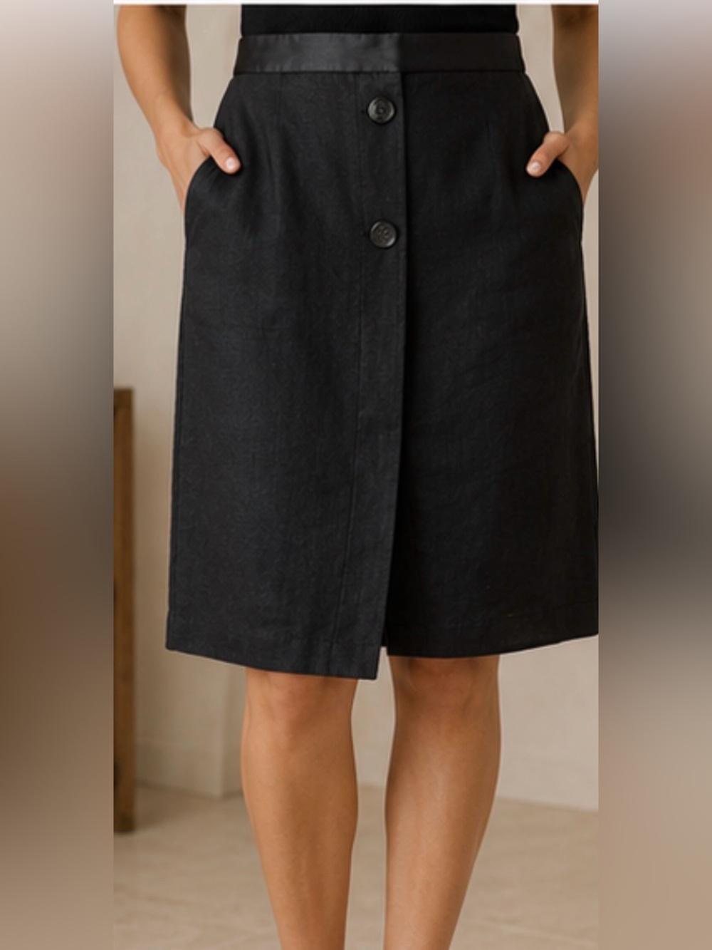 VTG Valentino Miss V Black Linen Skirt with Satin Waist Sz. 46 (US 16)